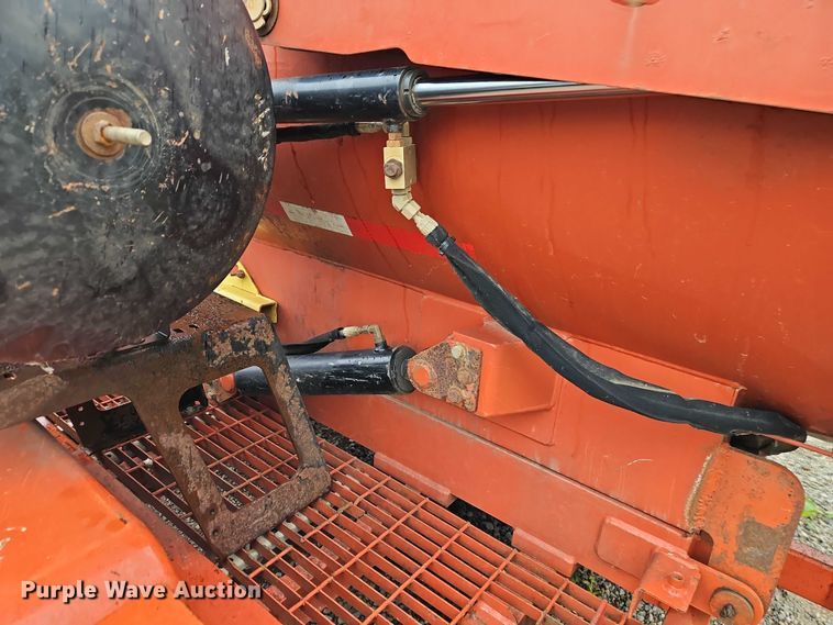 image for item EO7331 2013 Ditch Witch FX30 vacuum trailer