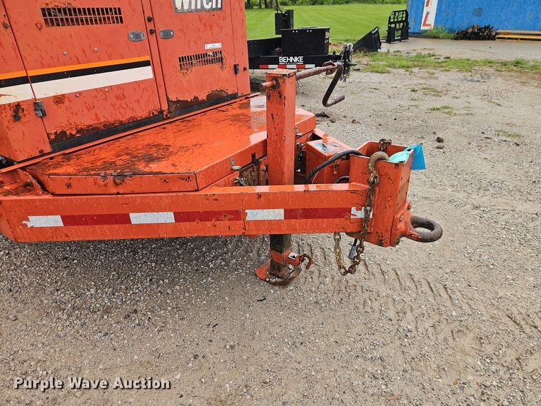 image for item EO7331 2013 Ditch Witch FX30 vacuum trailer
