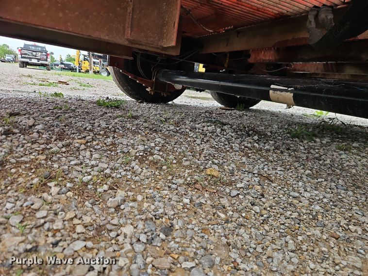 image for item EO7331 2013 Ditch Witch FX30 vacuum trailer