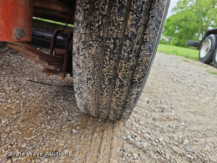 image for item EO7331 2013 Ditch Witch FX30 vacuum trailer