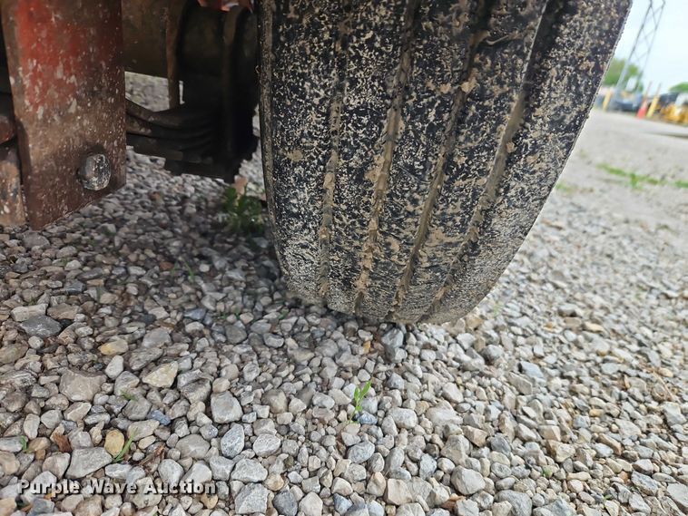 image for item EO7331 2013 Ditch Witch FX30 vacuum trailer