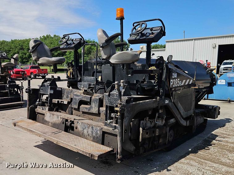image for item EO7385 Weiler P385B paver
