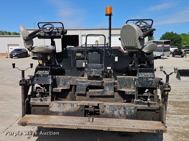 image for item EO7385 Weiler P385B paver