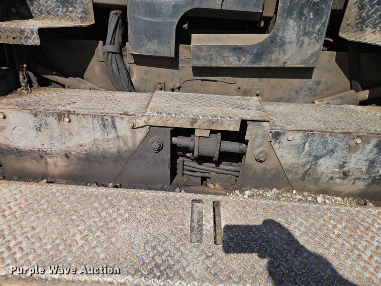 image for item EO7385 Weiler P385B paver