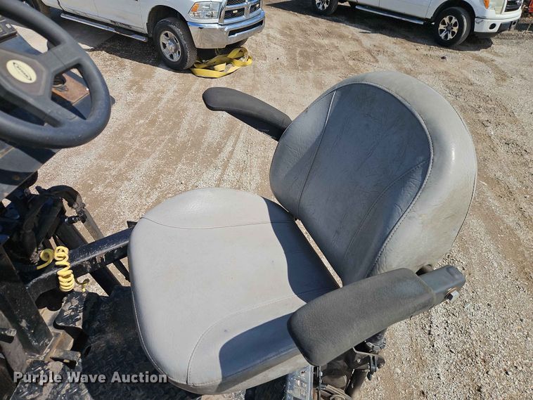 image for item EO7385 Weiler P385B paver
