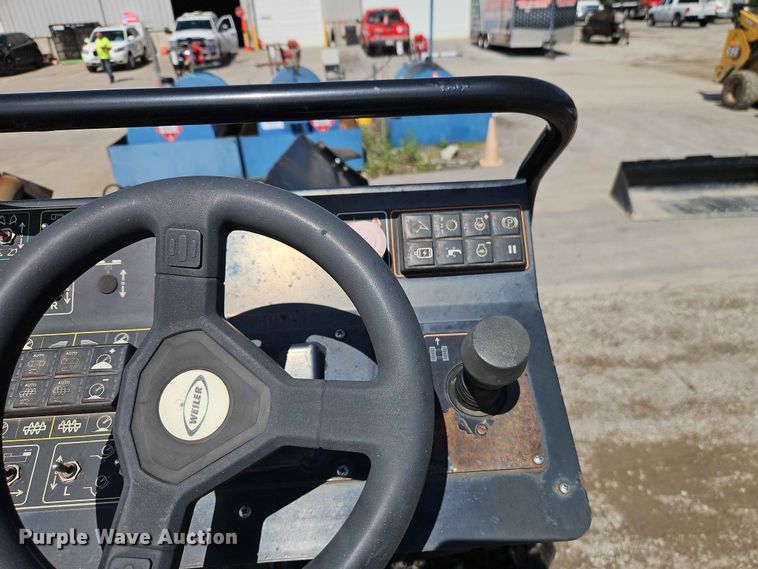 image for item EO7385 Weiler P385B paver