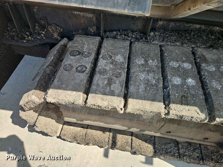 image for item EO7385 Weiler P385B paver