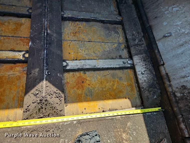 image for item EO7386 2022 Weiler P385B paver