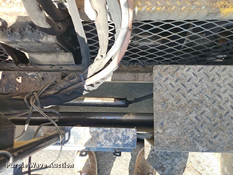 image for item EO7386 2022 Weiler P385B paver