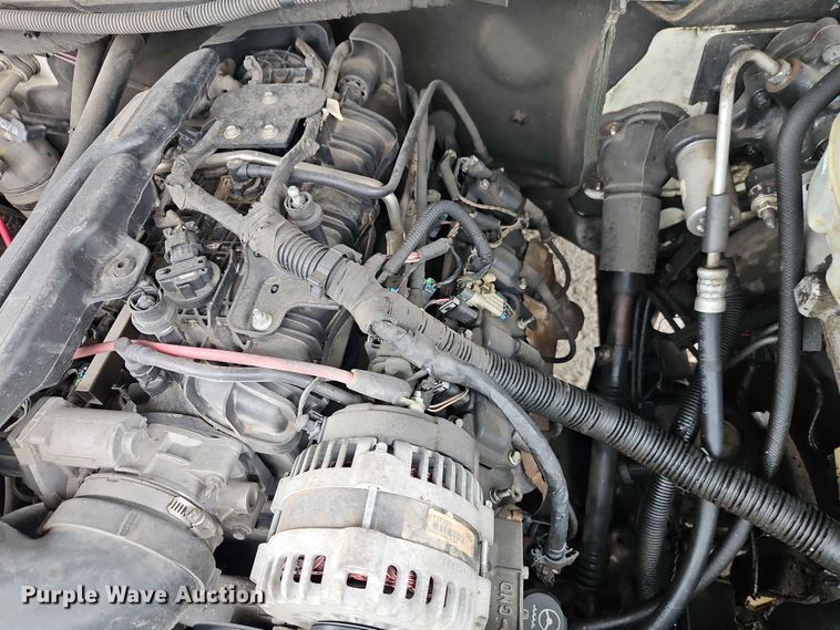 image for item EO7394 2009 Chevrolet Silverado 3500HD utility bed pickup truck
