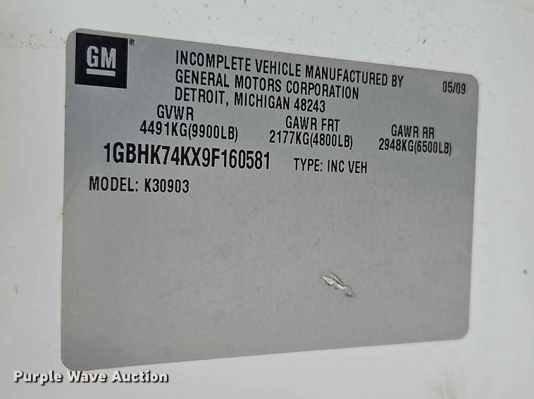image for item EO7394 2009 Chevrolet Silverado 3500HD utility bed pickup truck