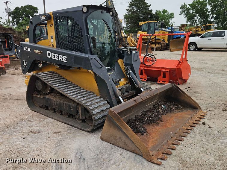 image for item EO7396 John Deere 333E tracked skid steer loader