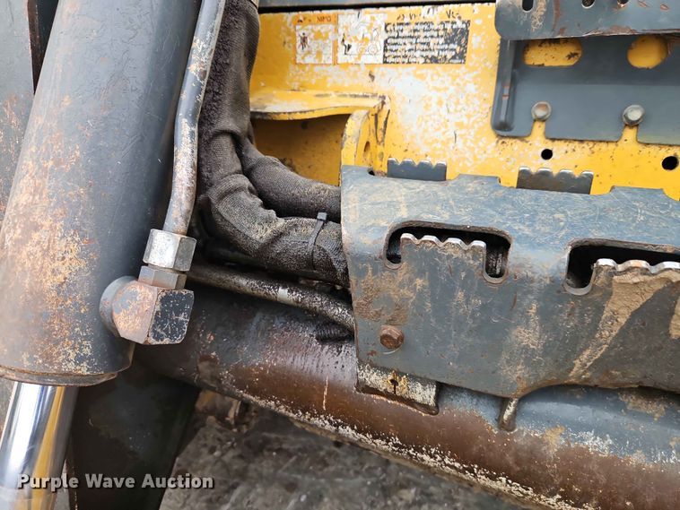 image for item EO7396 John Deere 333E tracked skid steer loader