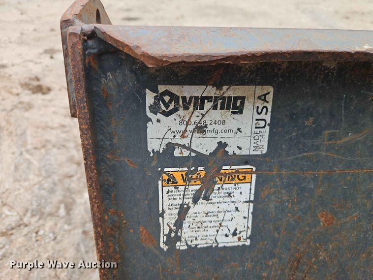 image for item EO7396 John Deere 333E tracked skid steer loader