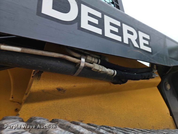 image for item EO7396 John Deere 333E tracked skid steer loader