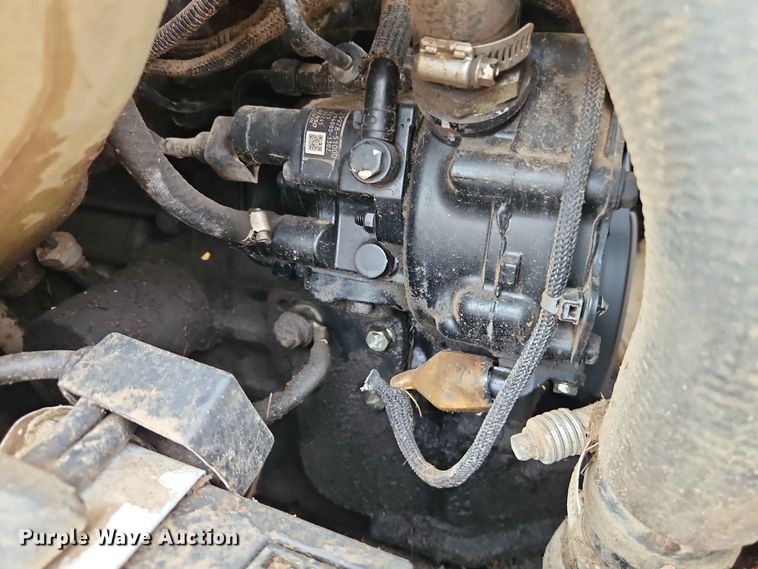 image for item EO7396 John Deere 333E tracked skid steer loader