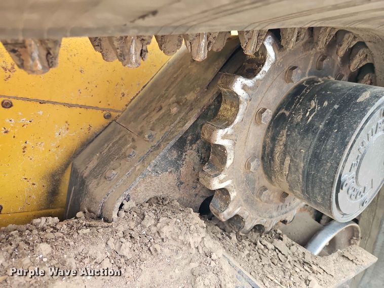 image for item EO7396 John Deere 333E tracked skid steer loader