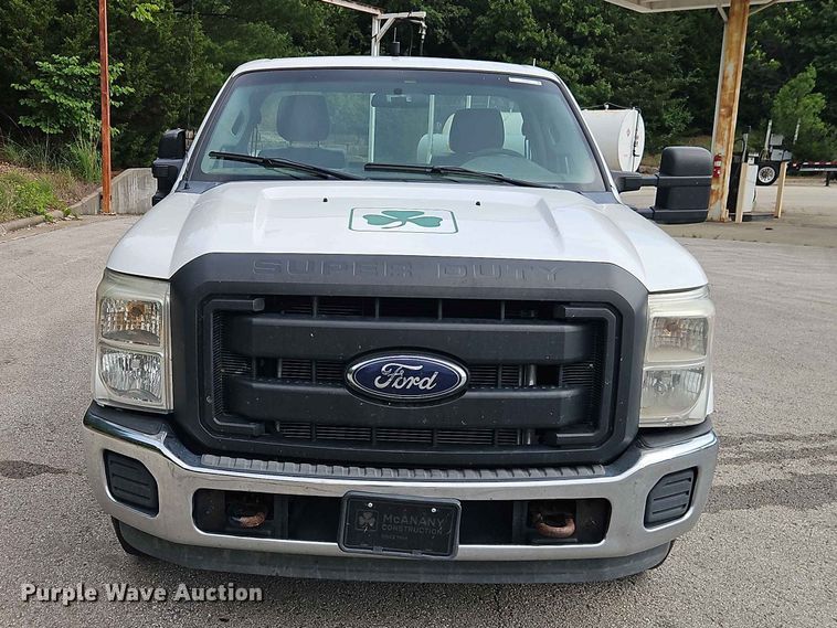image for item EO7447 2013 Ford F250 Super Duty utility bed pickup truck