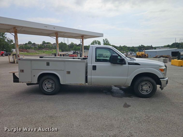 image for item EO7447 2013 Ford F250 Super Duty utility bed pickup truck