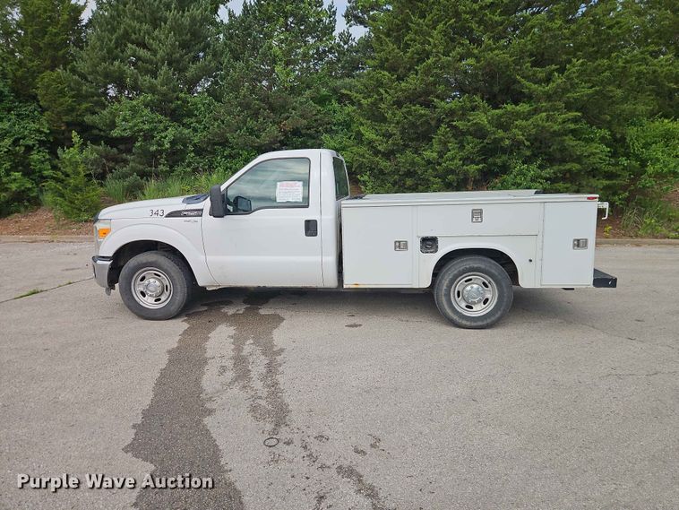 image for item EO7447 2013 Ford F250 Super Duty utility bed pickup truck