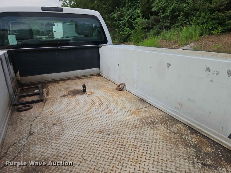 image for item EO7447 2013 Ford F250 Super Duty utility bed pickup truck