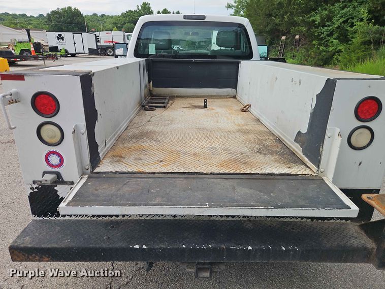 image for item EO7447 2013 Ford F250 Super Duty utility bed pickup truck