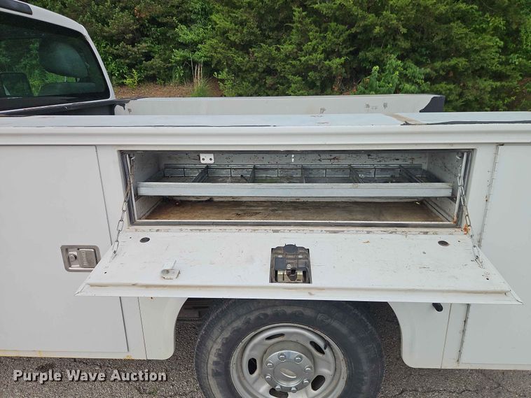 image for item EO7447 2013 Ford F250 Super Duty utility bed pickup truck