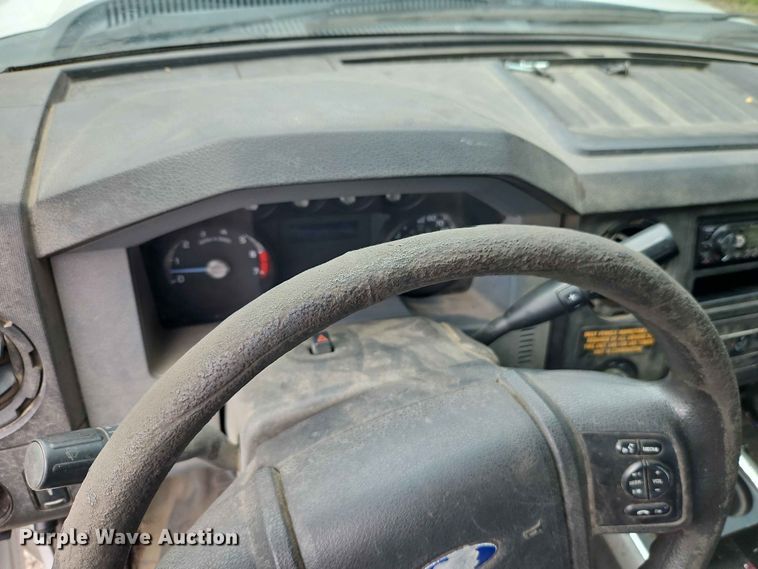 image for item EO7447 2013 Ford F250 Super Duty utility bed pickup truck