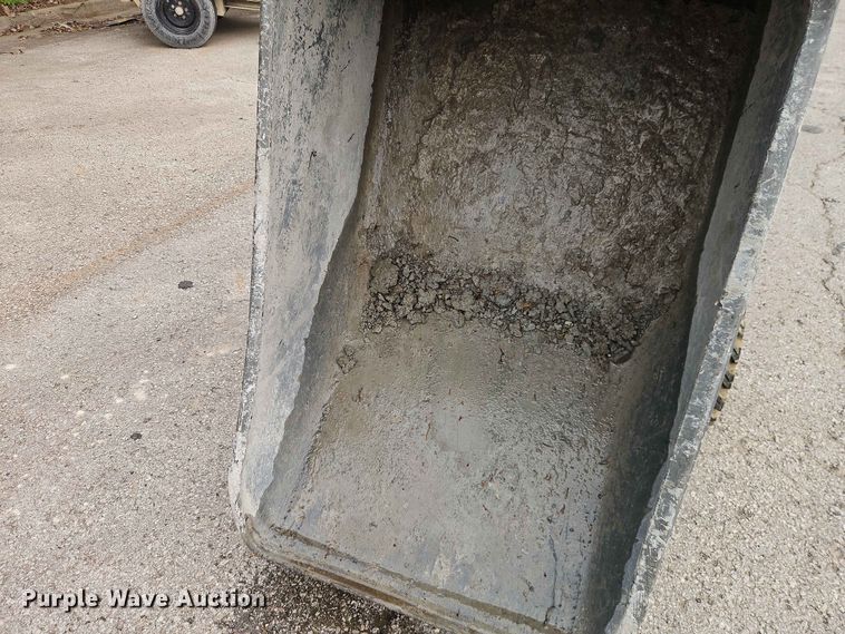 image for item EO7448 Toro MB 1600 concrete buggy
