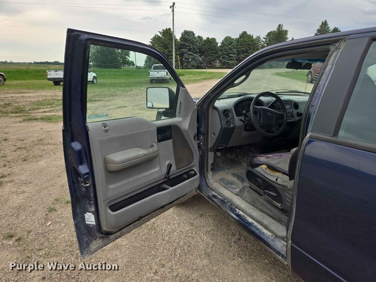 image for item ER1673 2007 Ford F150 Ext. Cab pickup truck