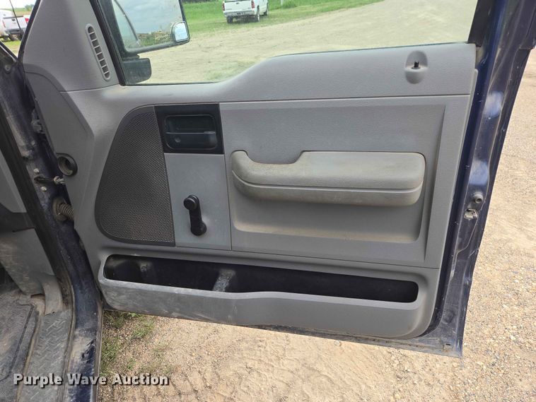 image for item ER1673 2007 Ford F150 Ext. Cab pickup truck
