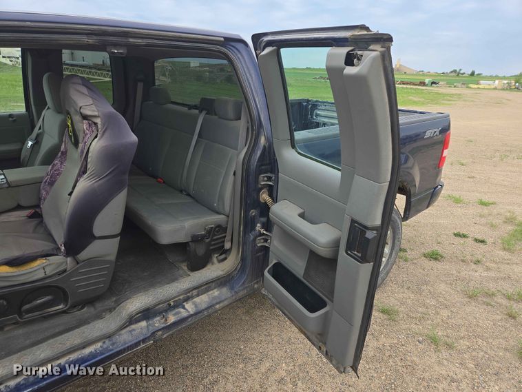 image for item ER1673 2007 Ford F150 Ext. Cab pickup truck