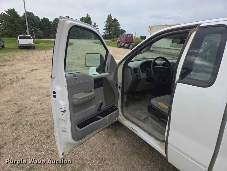 image for item ER1674 2007 Ford F150 pickup truck