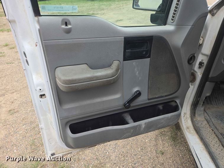 image for item ER1674 2007 Ford F150 pickup truck