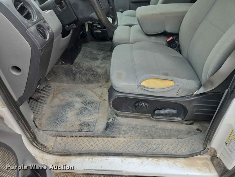 image for item ER1674 2007 Ford F150 pickup truck
