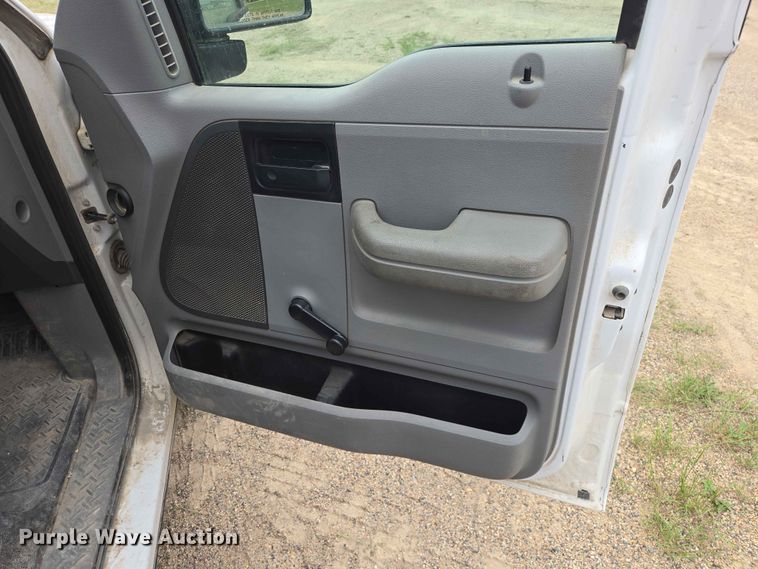 image for item ER1674 2007 Ford F150 pickup truck