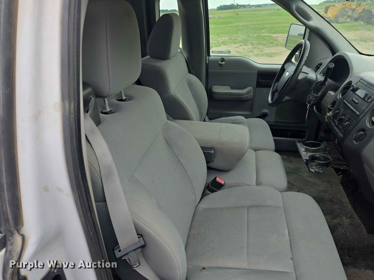 image for item ER1674 2007 Ford F150 pickup truck