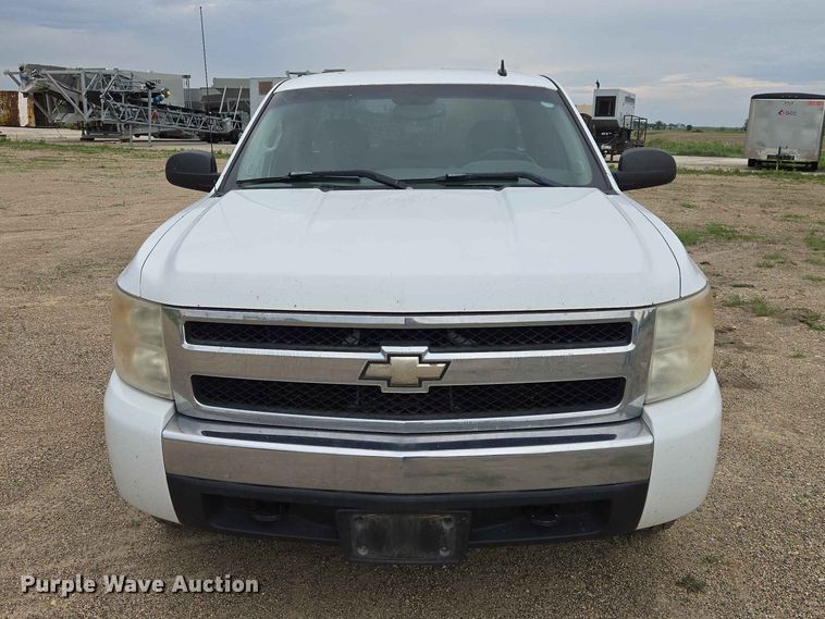 image for item ER1675 2008 Chevrolet Silverado 1500 Ext. Cab pickup truck