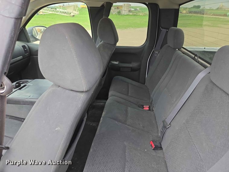 image for item ER1675 2008 Chevrolet Silverado 1500 Ext. Cab pickup truck
