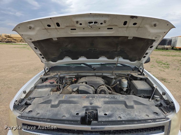 image for item ER1675 2008 Chevrolet Silverado 1500 Ext. Cab pickup truck