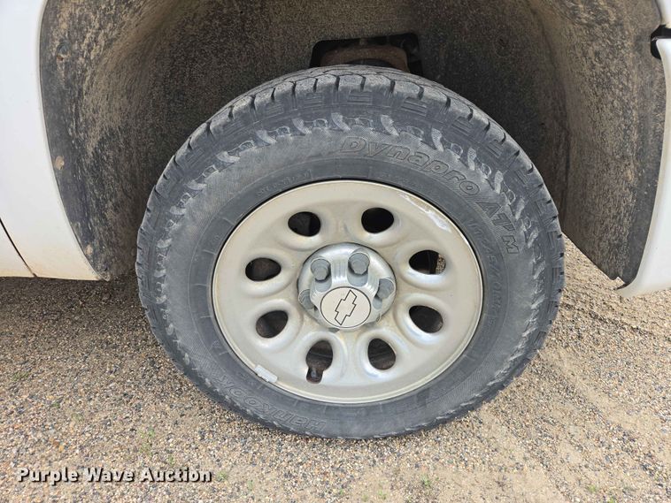 image for item ER1675 2008 Chevrolet Silverado 1500 Ext. Cab pickup truck