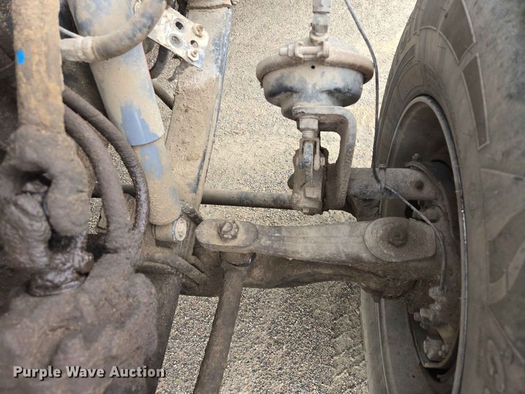 image for item ER1676 2006 Peterbilt 378 semi truck