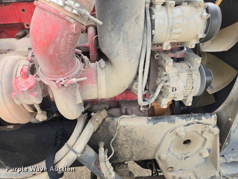 image for item ER1676 2006 Peterbilt 378 semi truck