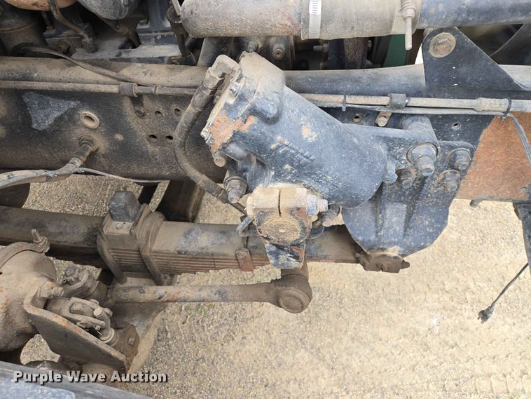 image for item ER1677 2000 Sterling L9500 truck cab and chassis
