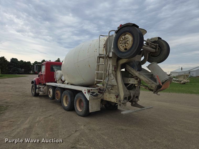 image for item ER1678 2007 Mack CV513 ready mix truck