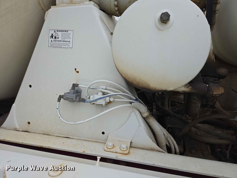 image for item ER1678 2007 Mack CV513 ready mix truck