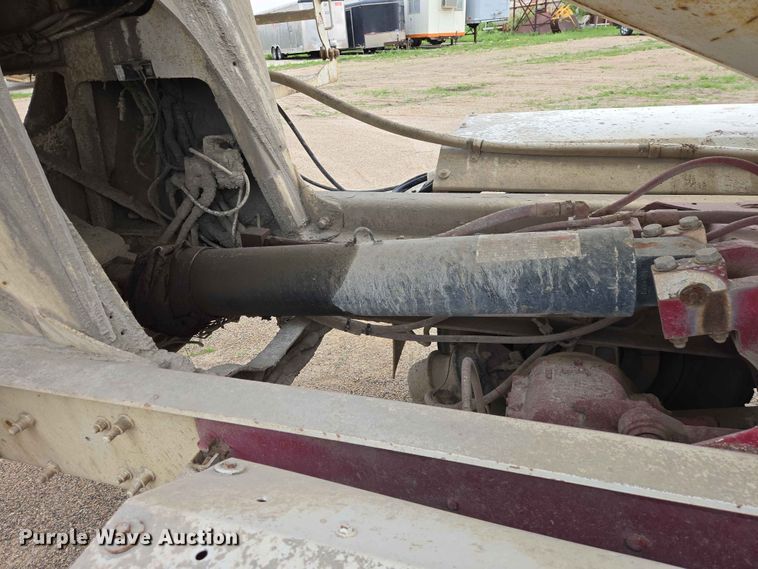 image for item ER1678 2007 Mack CV513 ready mix truck