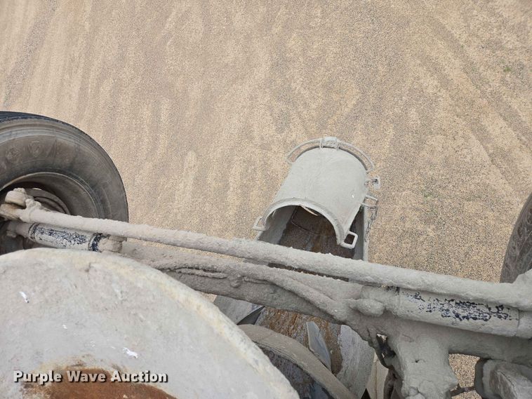 image for item ER1678 2007 Mack CV513 ready mix truck
