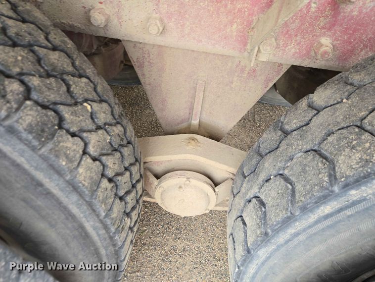image for item ER1678 2007 Mack CV513 ready mix truck