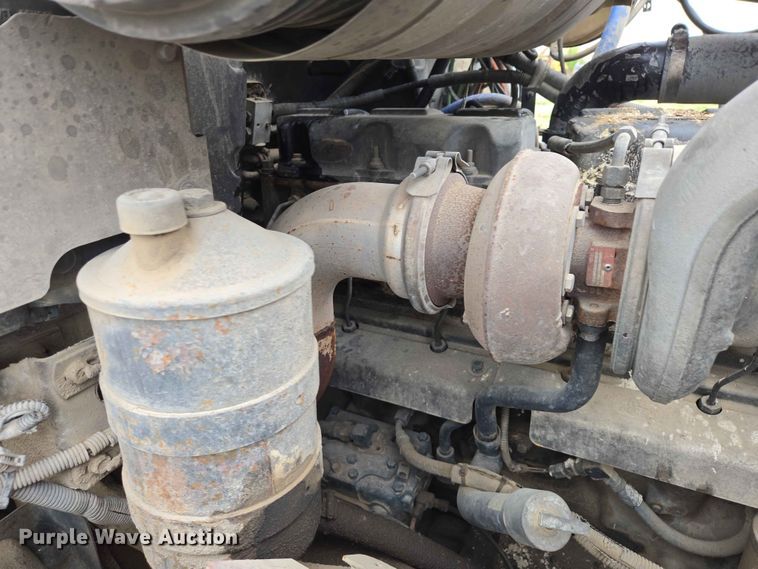 image for item ER1678 2007 Mack CV513 ready mix truck